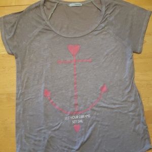 👕 MAURICES👕 tshirt